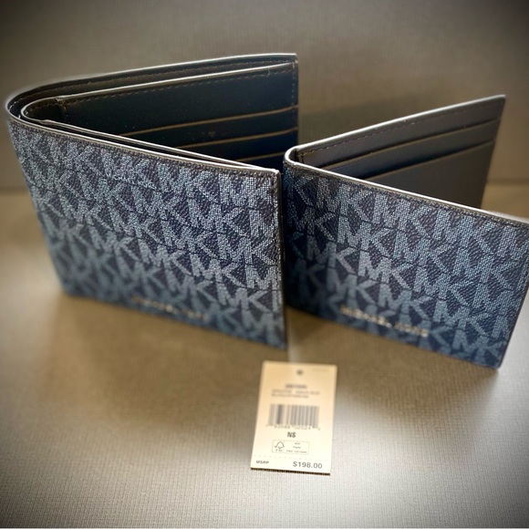 Men’s Michael Kors Greyson Bifold w/pass case - Picture 2 of 8